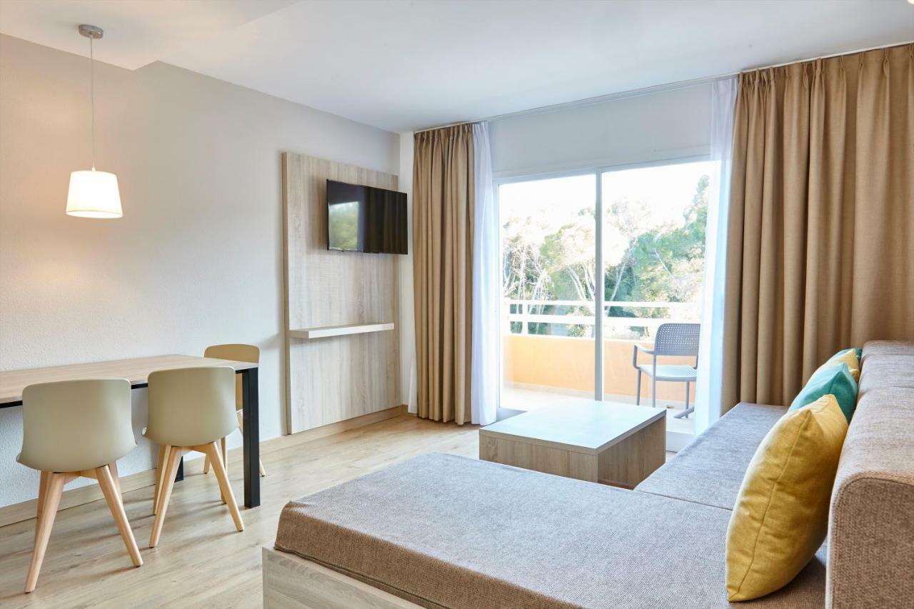 Universal Apartamentos Laguna Garden Canyamel  Exterior photo